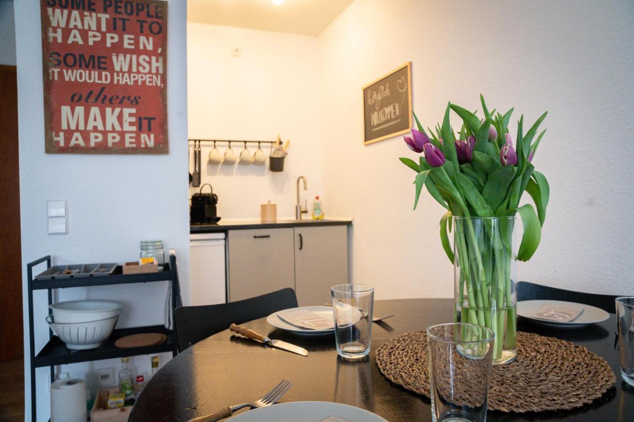 Appartement Japandi Fuer 2 I Nahe Mannheim, Schwetzingen à Bruhl  Extérieur photo